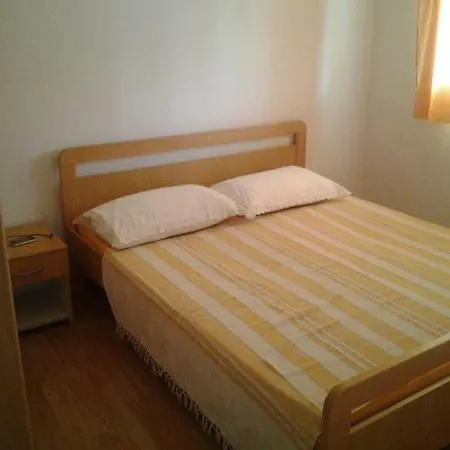 Apartment Iva Rogoznica (Sibenik-Knin)